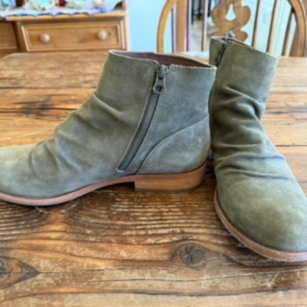 KORK-EASE GIBA OLIVE SUEDE BOOTIES SZ 10M - Picture 3 of 9